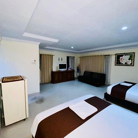 Dedy Beach Inn Кута Екстер'єр фото