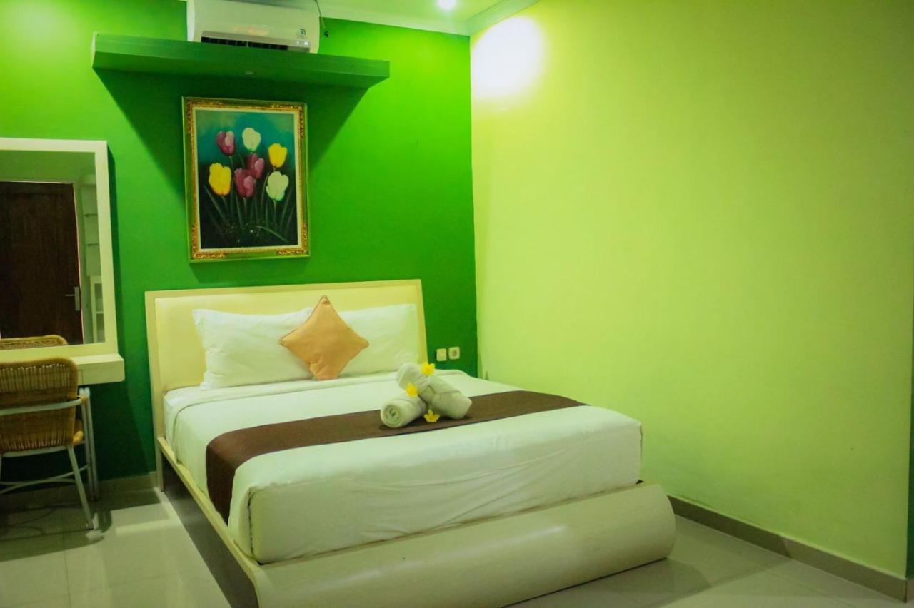 Dedy Beach Inn Кута Екстер'єр фото
