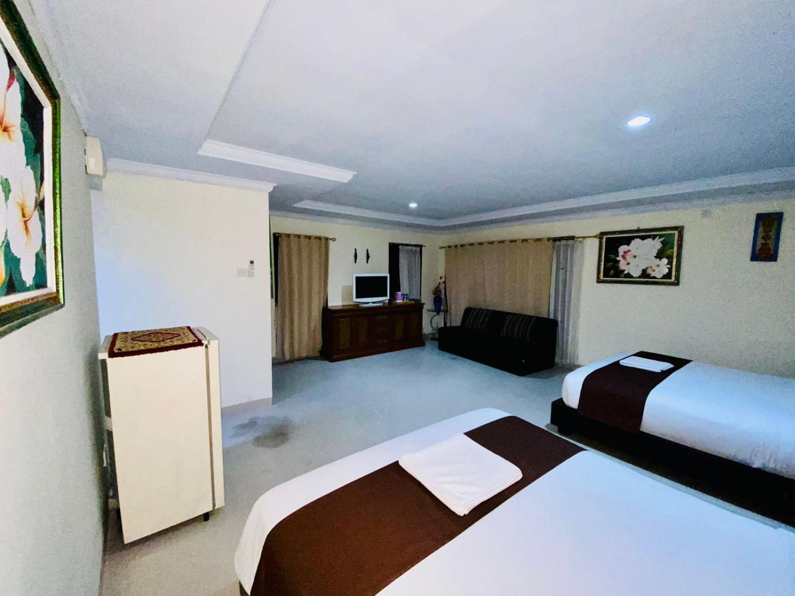 Dedy Beach Inn Кута Екстер'єр фото