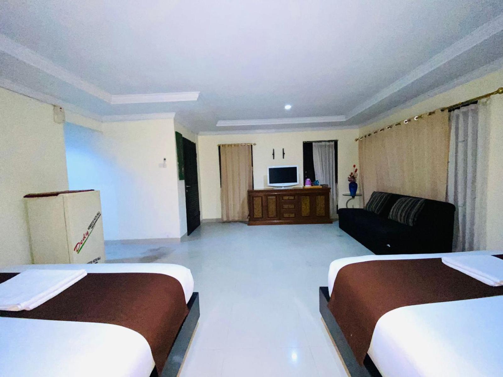 Dedy Beach Inn Кута Екстер'єр фото