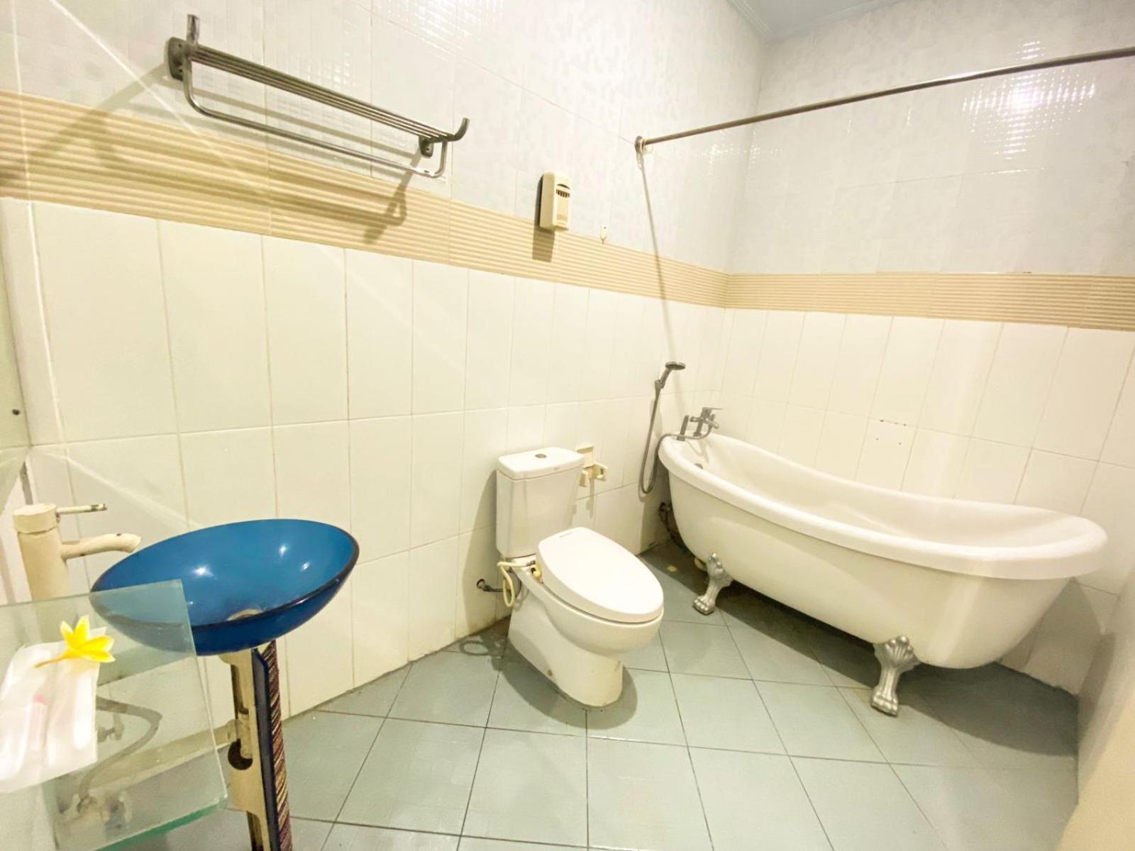 Dedy Beach Inn Кута Екстер'єр фото