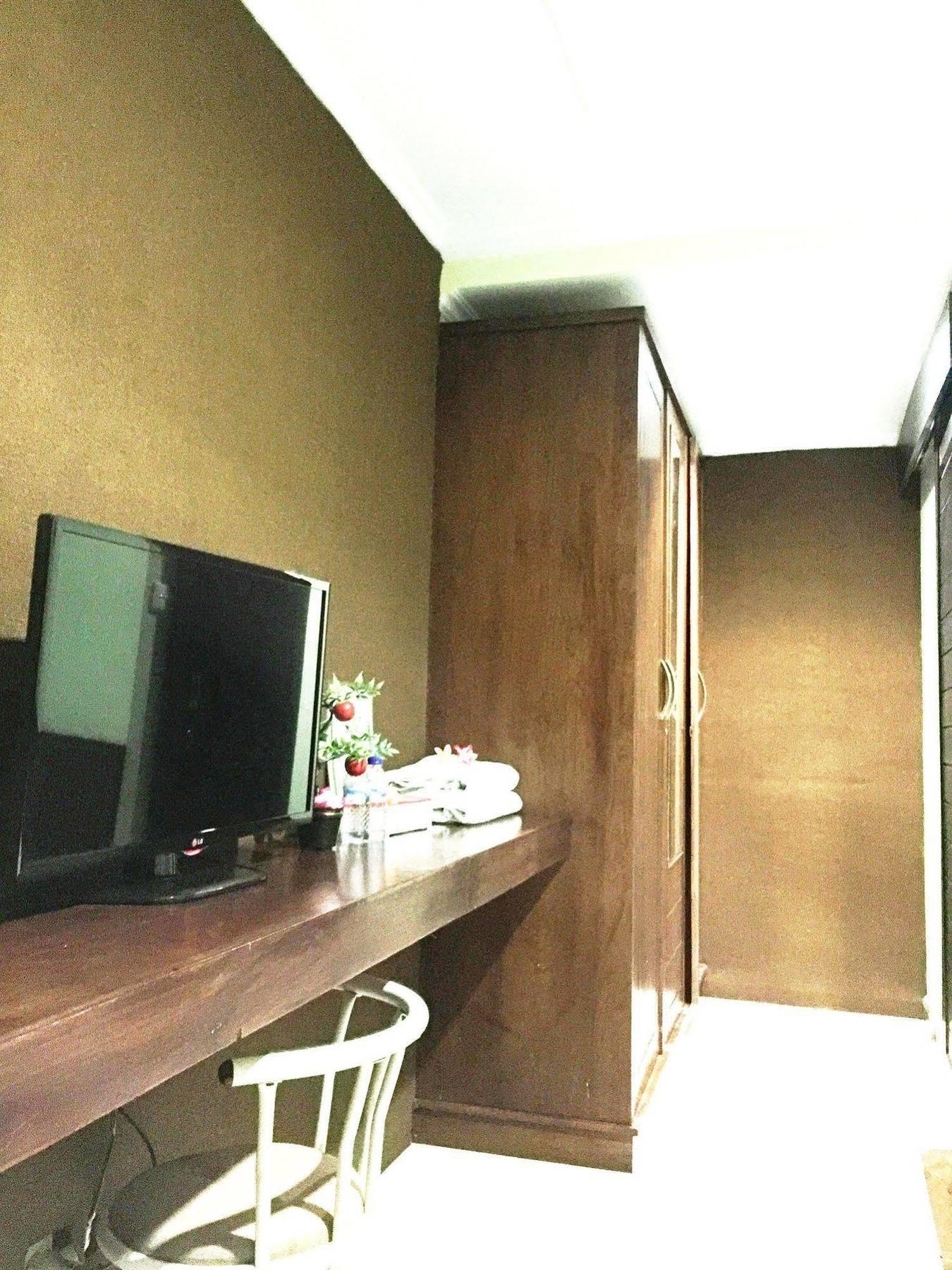 Dedy Beach Inn Кута Екстер'єр фото