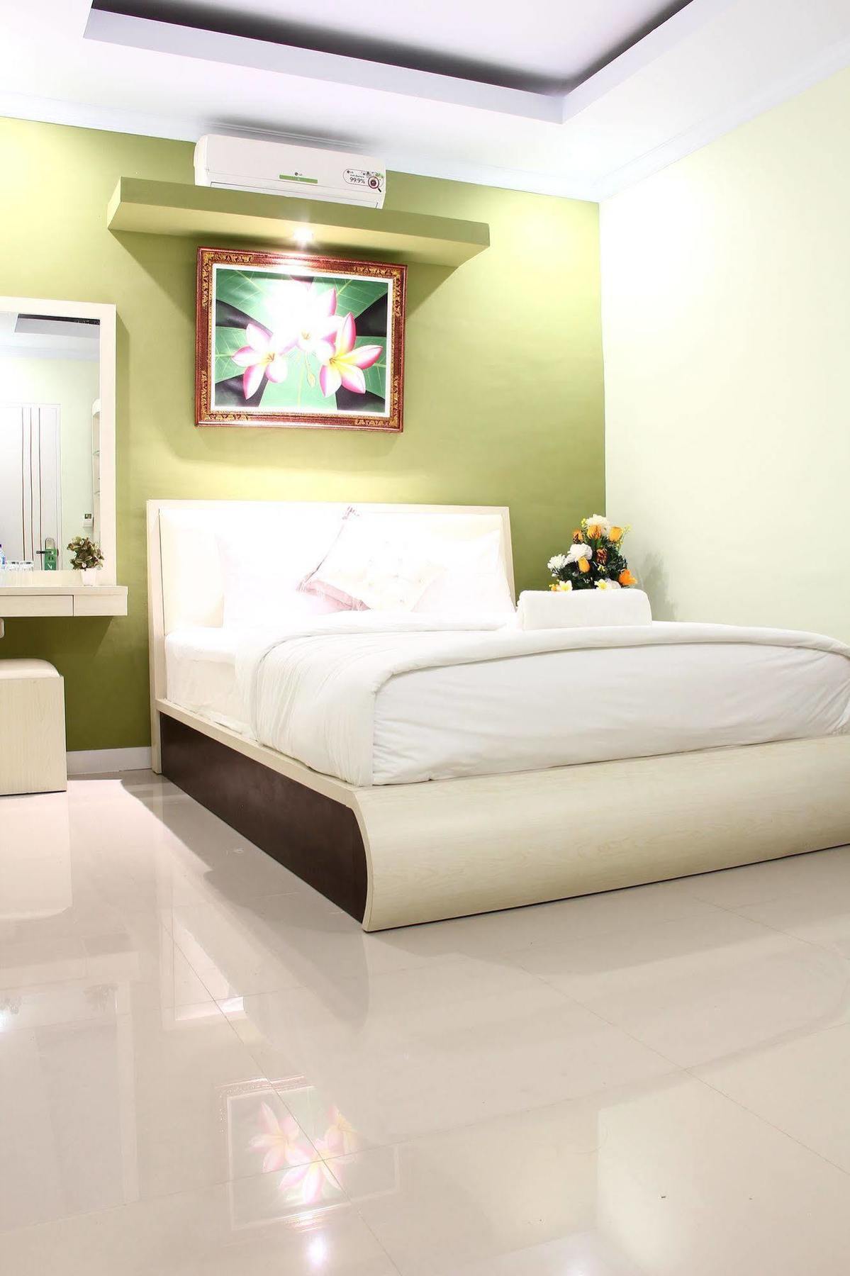 Dedy Beach Inn Кута Екстер'єр фото