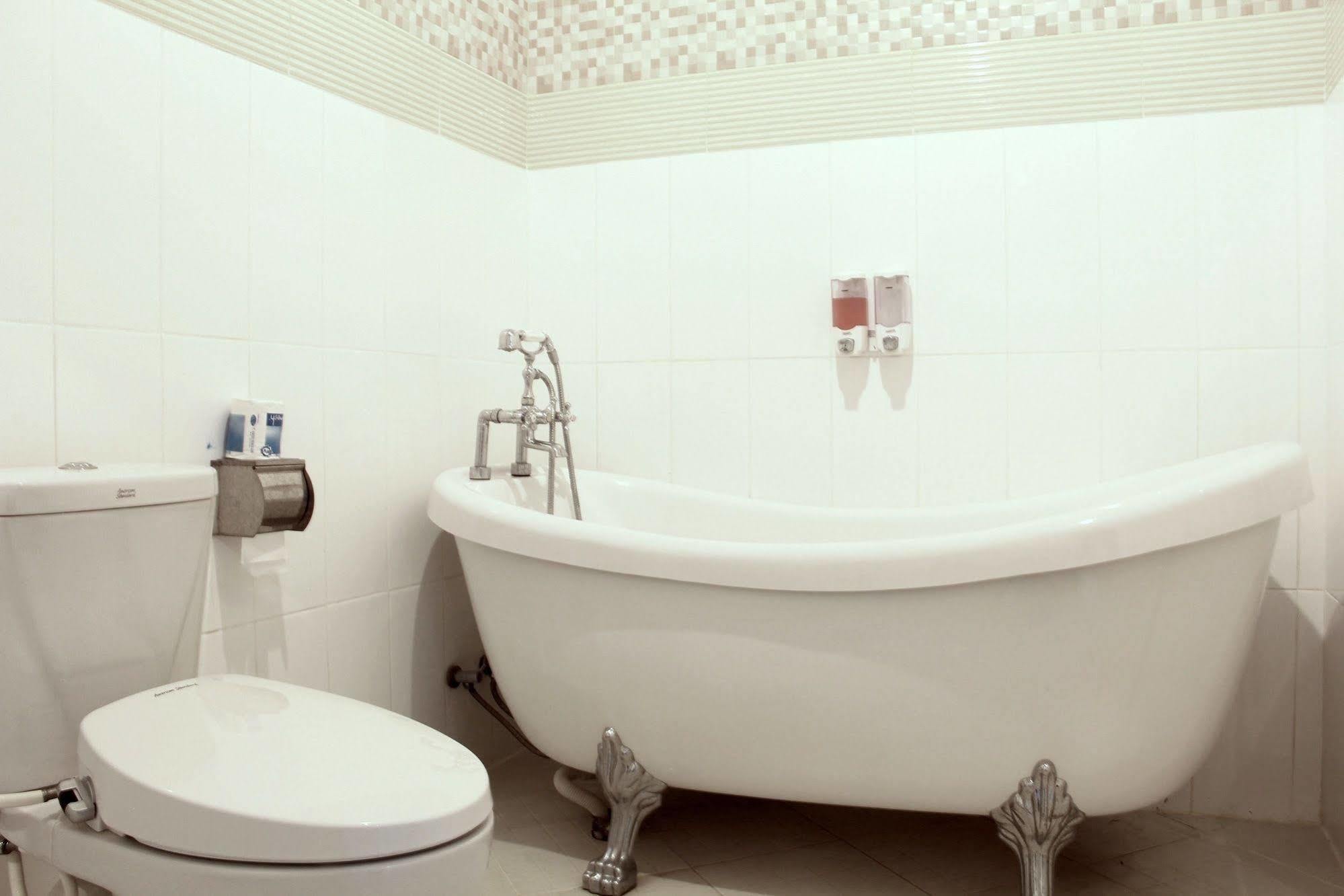 Dedy Beach Inn Кута Екстер'єр фото