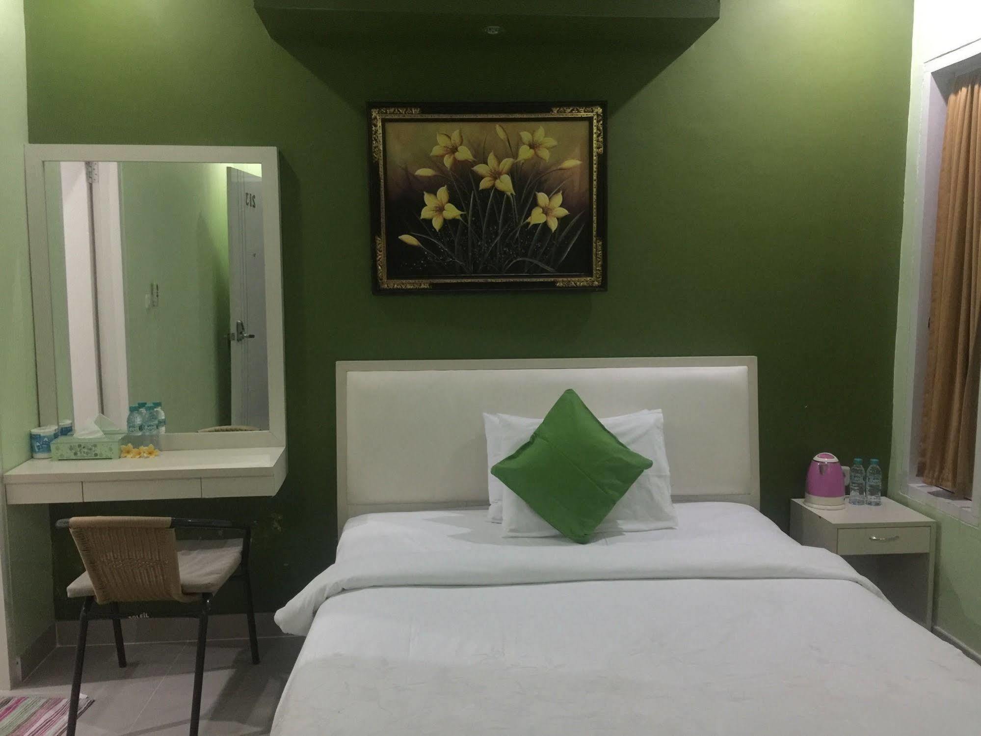 Dedy Beach Inn Кута Екстер'єр фото